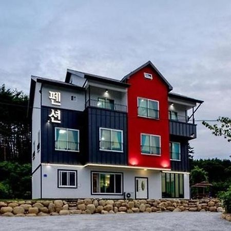 Gangneung Luluberry Pension Ngoại thất bức ảnh